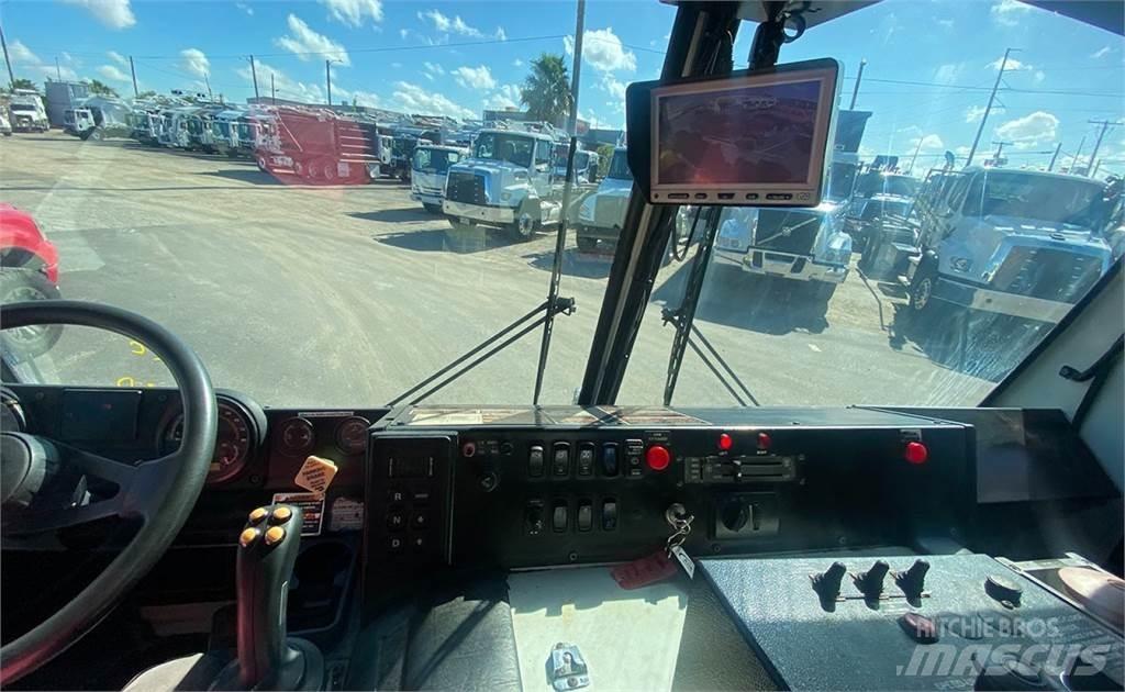 Mack LEU600 Waste trucks