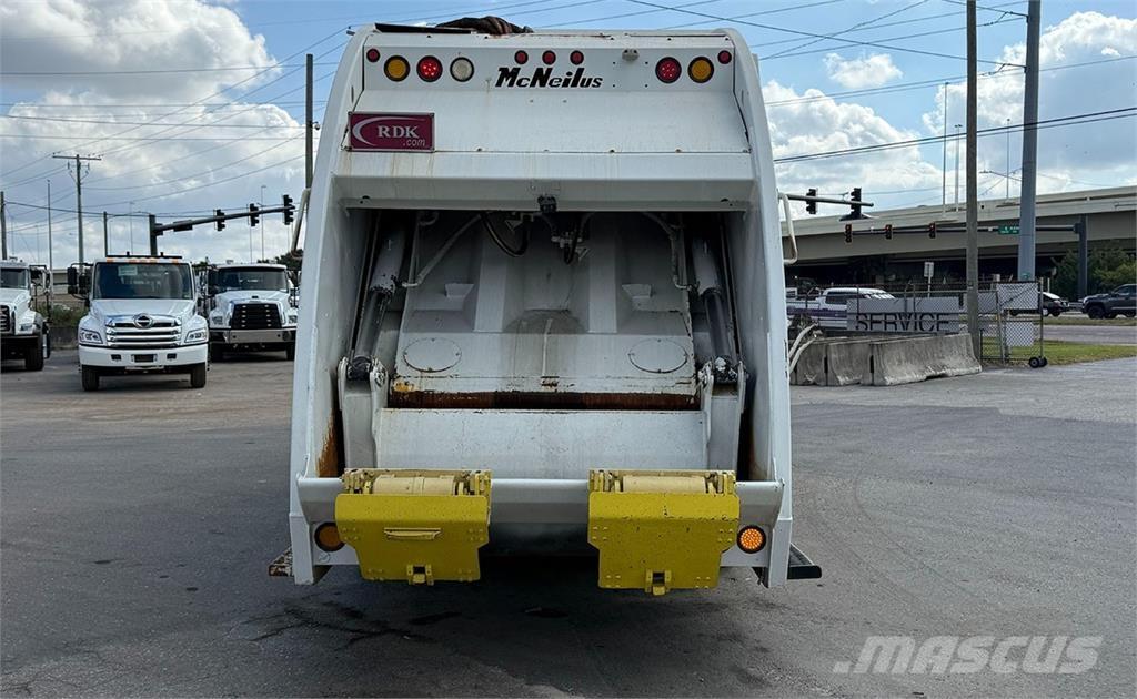 Mack LEU613 Waste trucks