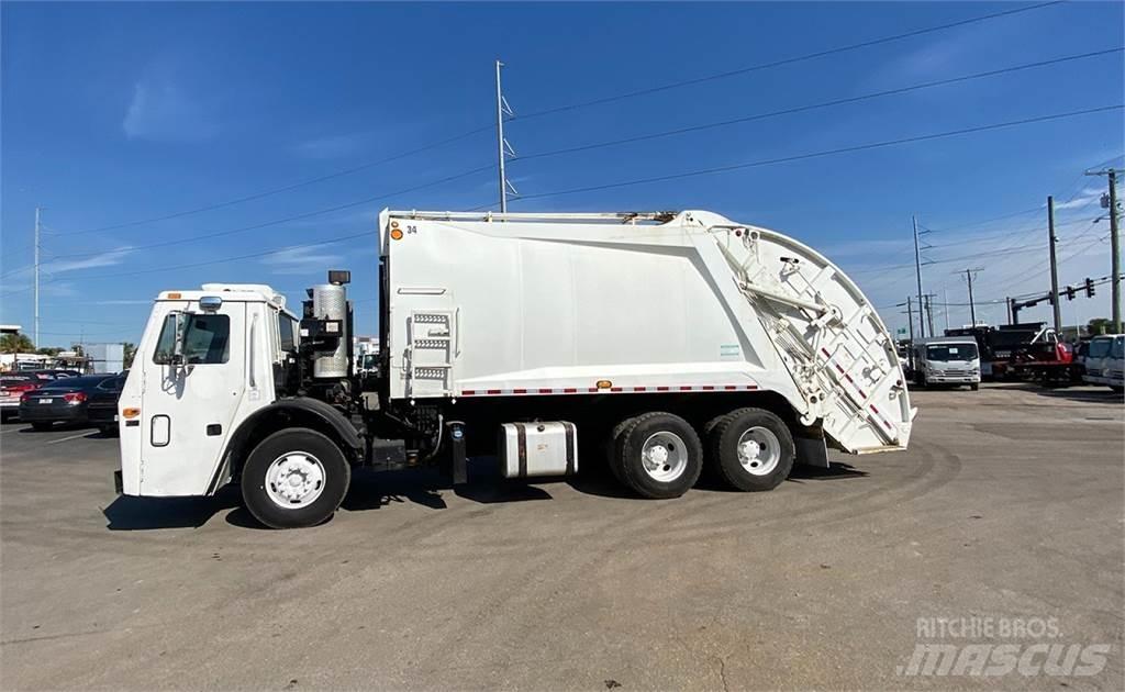 Mack LEU613 Waste trucks