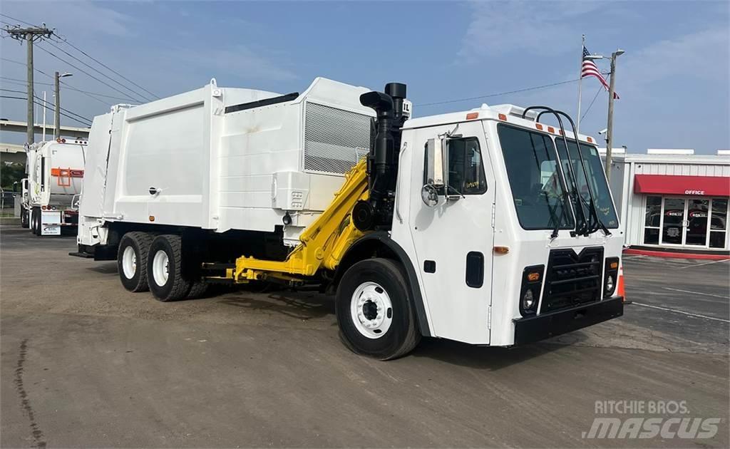 Mack LEU613 Waste trucks