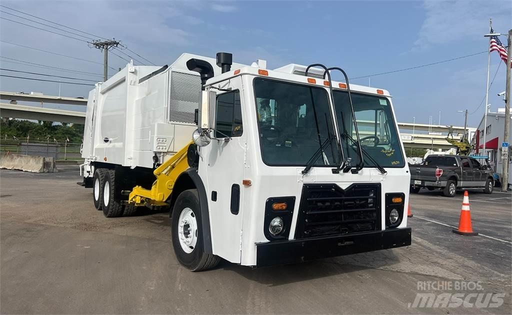 Mack LEU613 Waste trucks