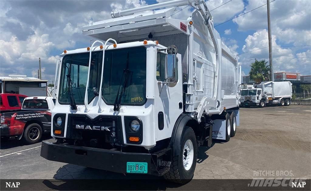 Mack LEU613 Waste trucks