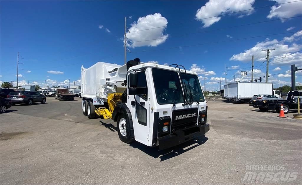 Mack LR613 Waste trucks