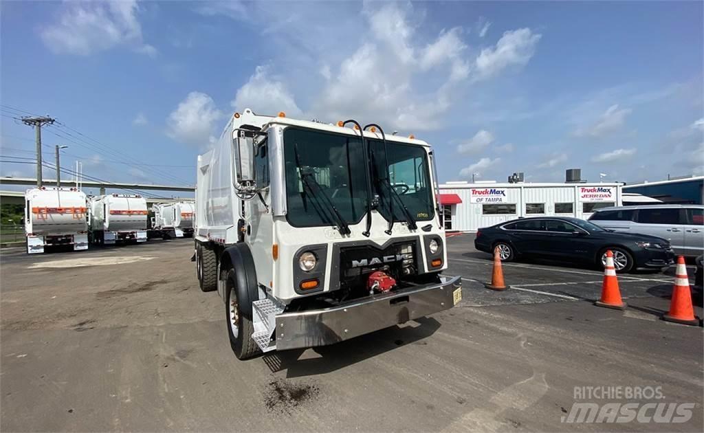 Mack TE64 Waste trucks