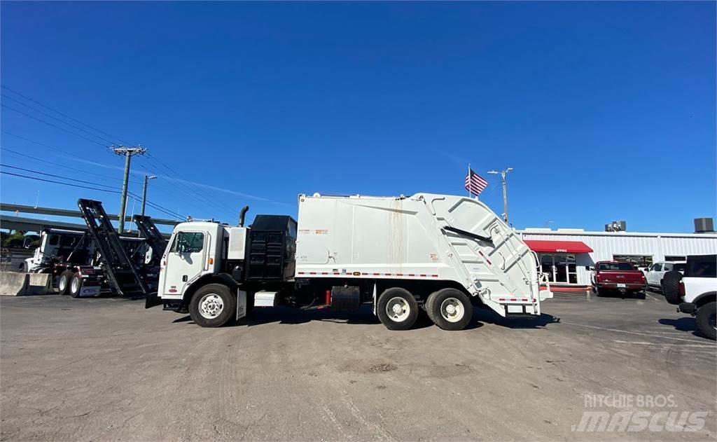 Peterbilt 320 Waste trucks