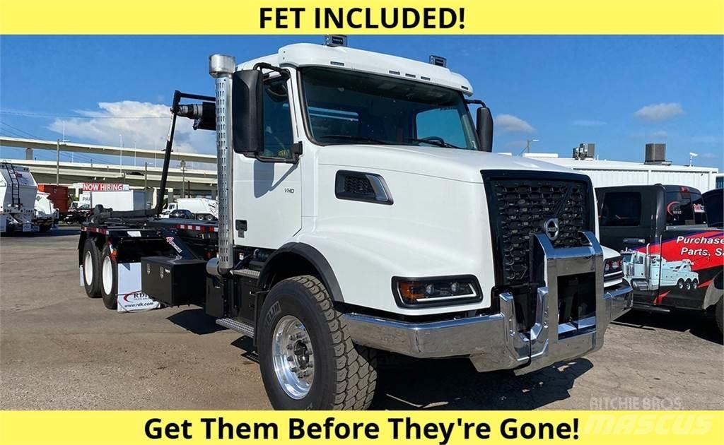Volvo VHD Demountable trucks
