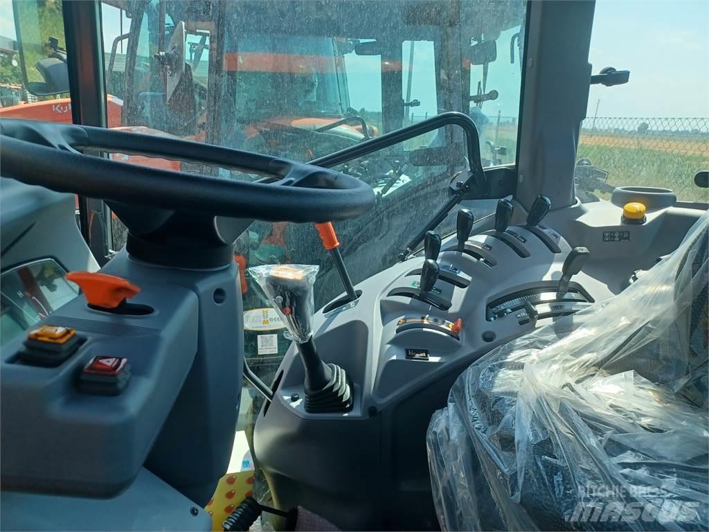Kubota M5112NQ36_EC Tractors
