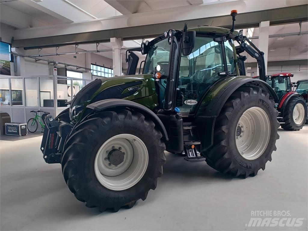 Valtra N175V Tractors