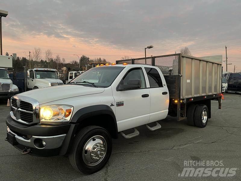 Dodge Ram 5500 Flatbed / Dropside trucks