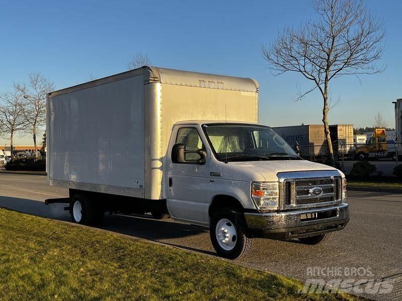Ford Econoline Panel vans