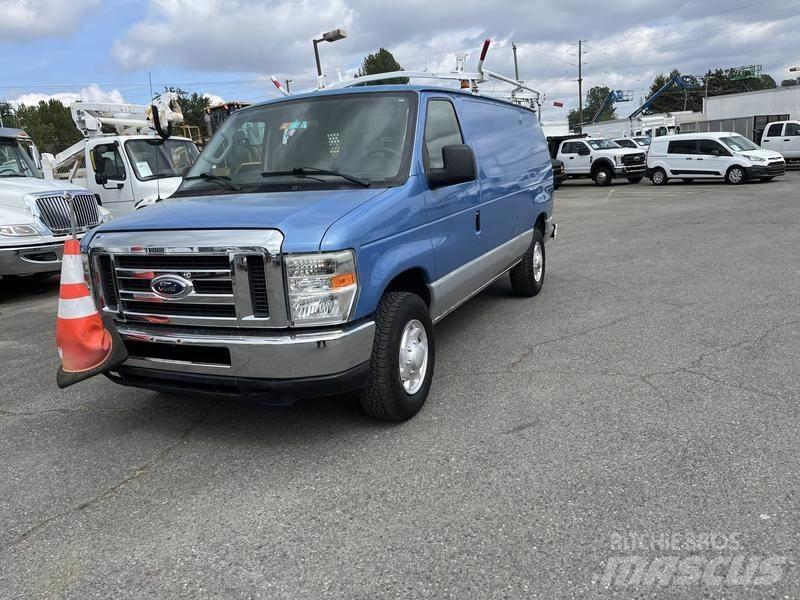 Ford Econoline Panel vans