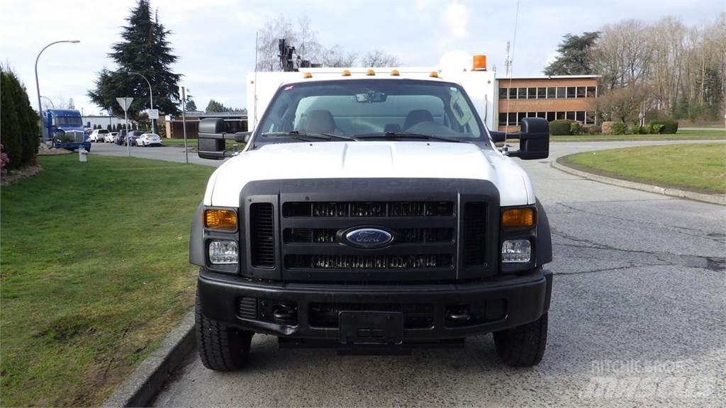 Ford F-550 Truck mounted cranes