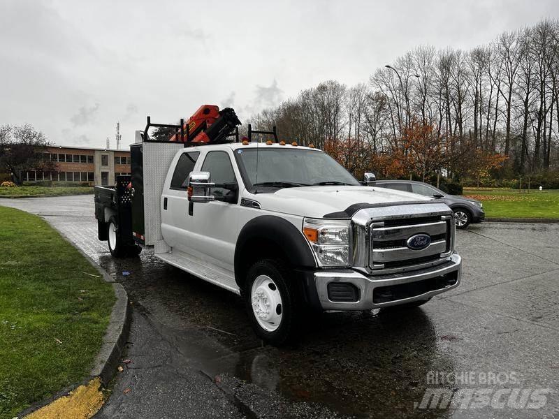 Ford F-550 Truck mounted cranes