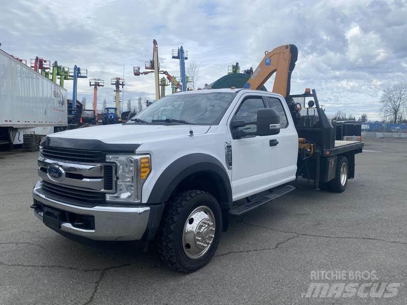 Ford F-550 Truck mounted cranes