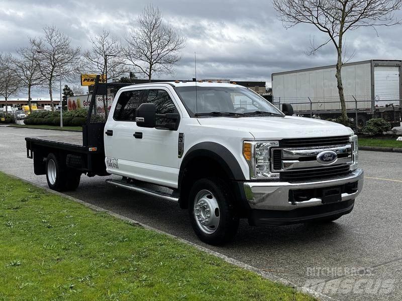 Ford F-550 Flatbed / Dropside trucks