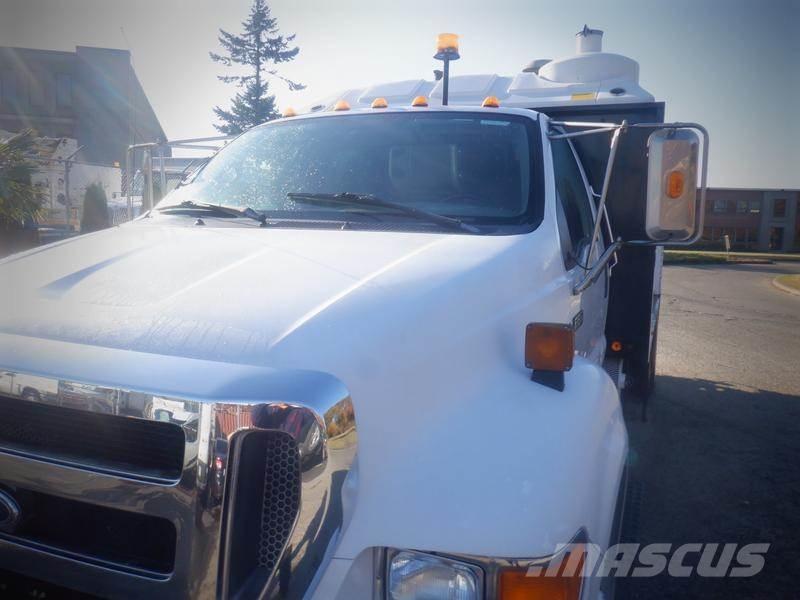 Ford F-650 Commercial vehicle