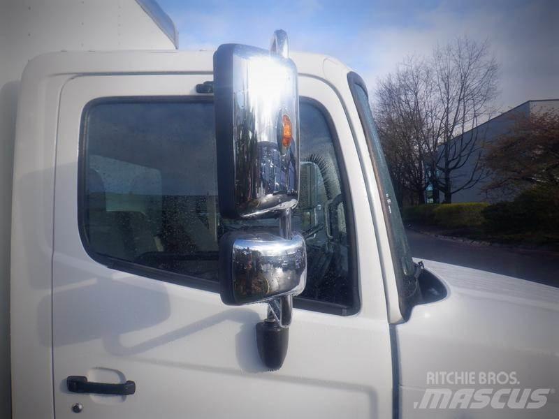 Hino 308 Panel vans