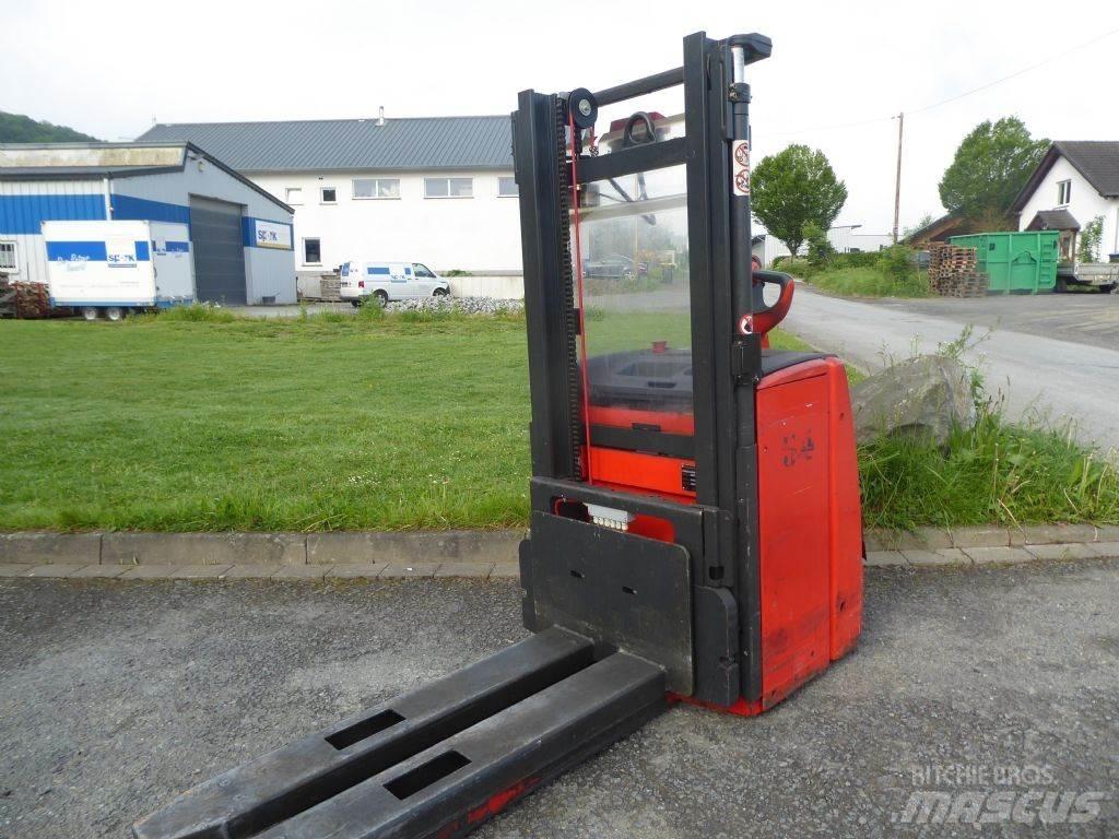 Linde L14 Pedestrian stacker