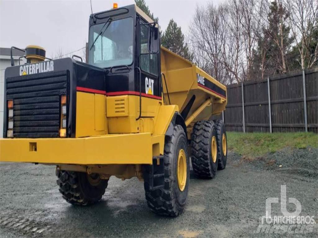 CAT D400E Articulated Haulers