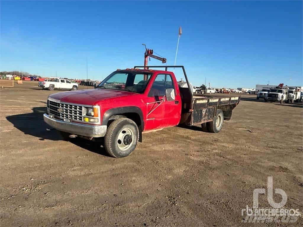 Chevrolet 3500 Flatbed / Dropside trucks