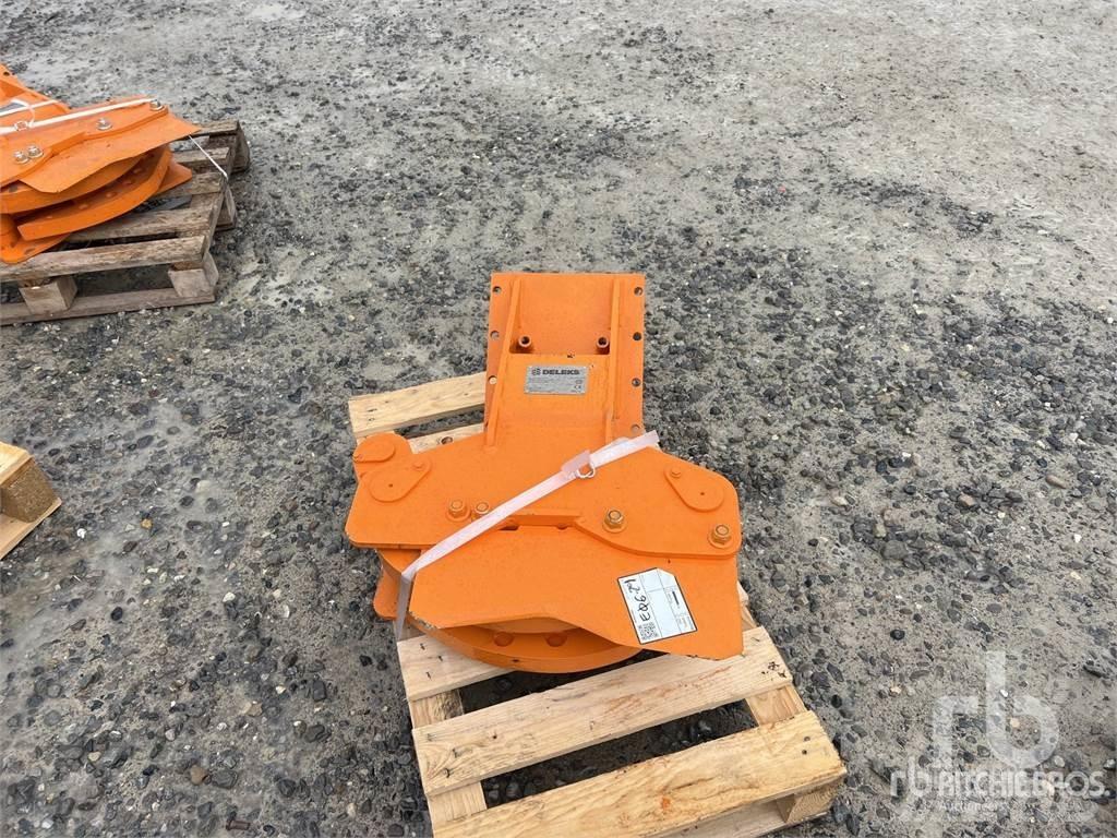 Deleks CF11 Tracked dumpers