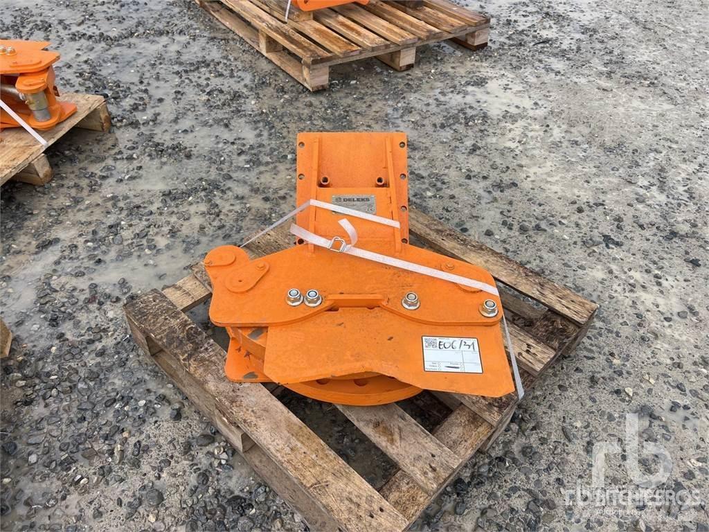 Deleks CF11 Tracked dumpers