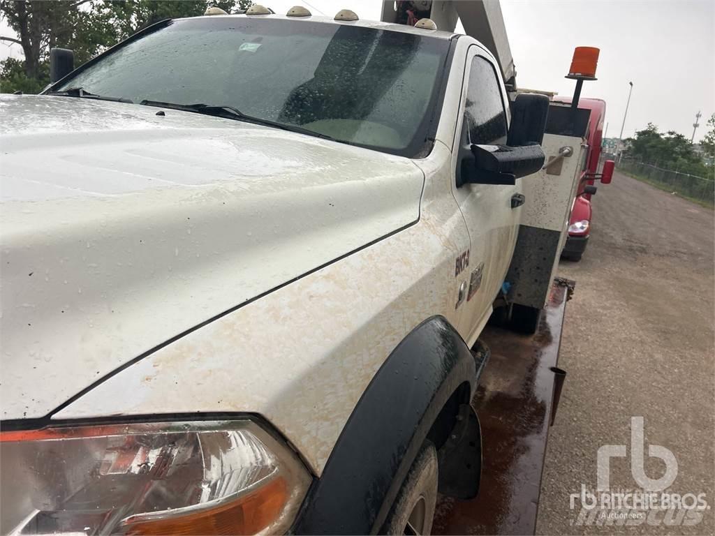 Dodge 5500 Flatbed / Dropside trucks