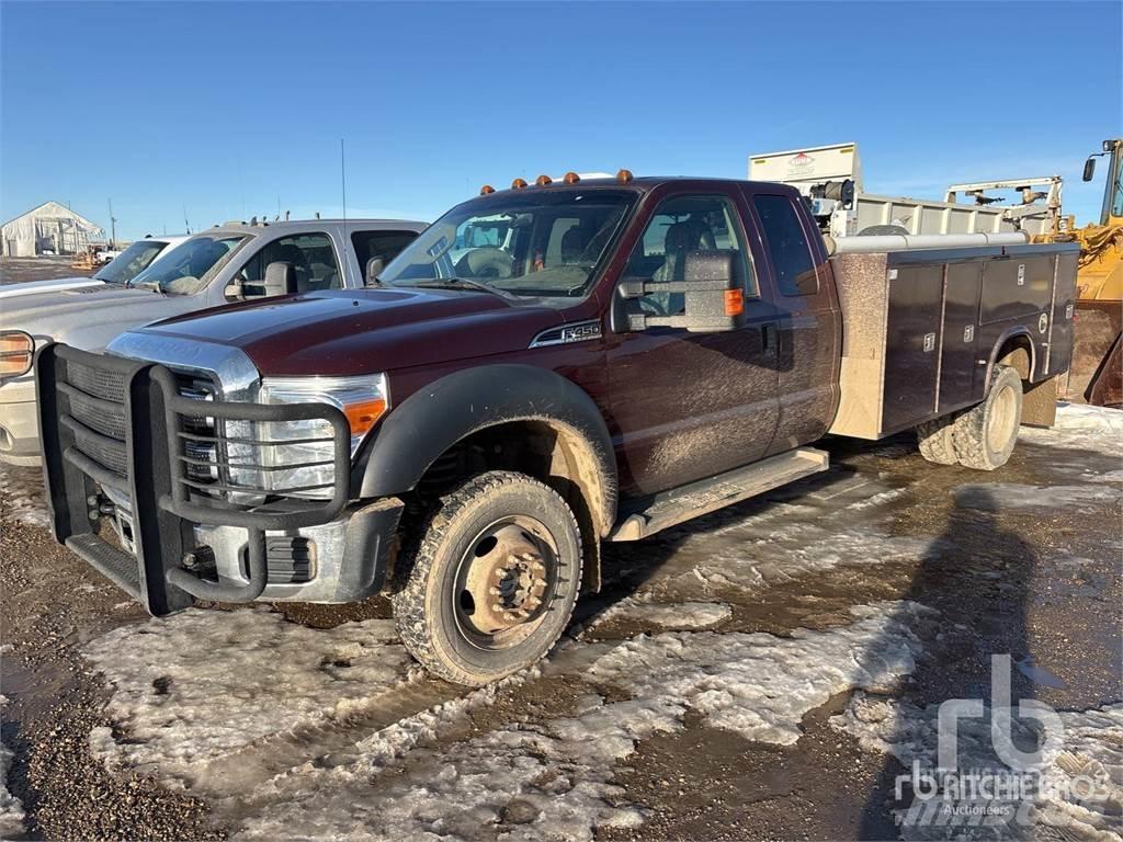 Ford F-450 Municipal / general purpose vehicles