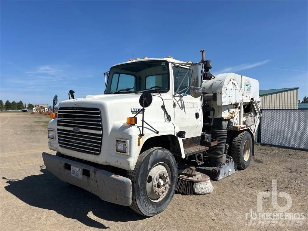 Ford L7000 Sweeper trucks