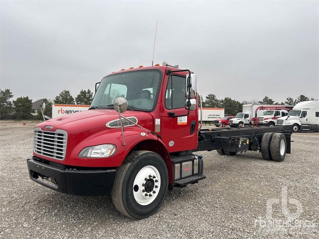 Freightliner M2 Panel vans