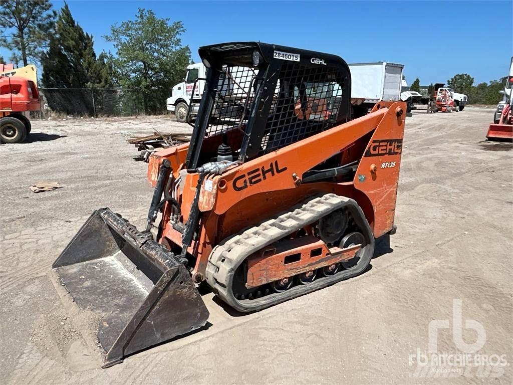 Gehl RT135 Skid steer loaders