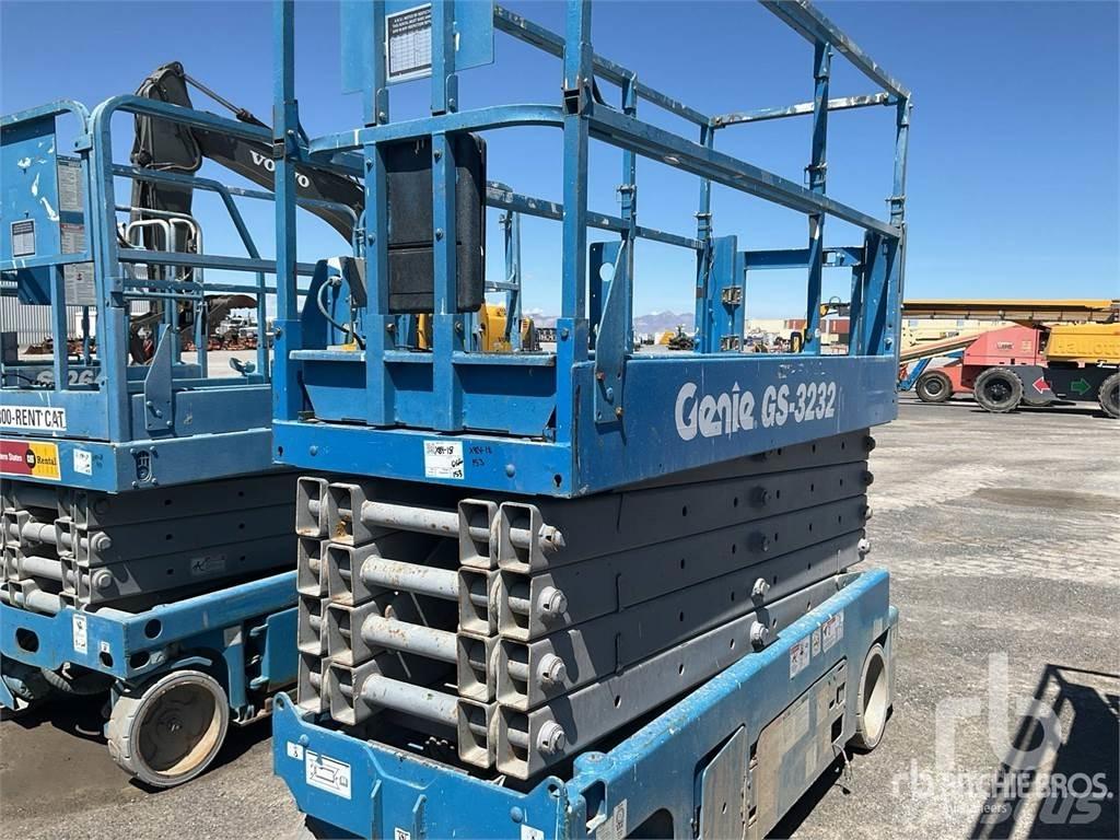 Genie 3232 Scissor lifts