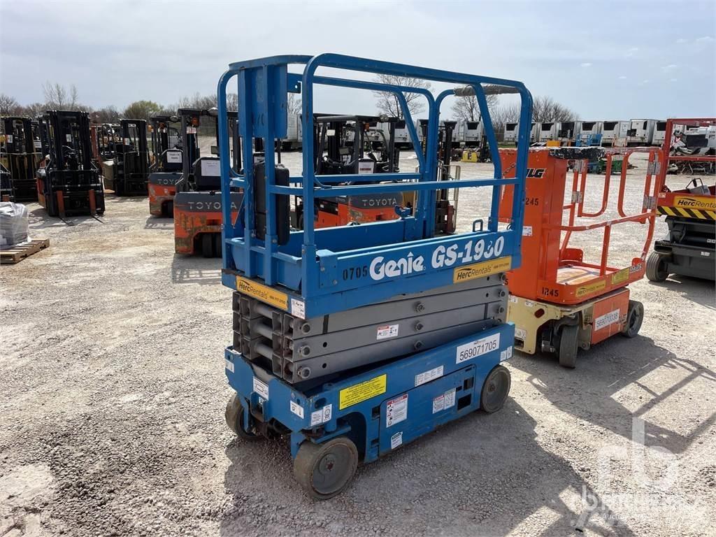 Genie GS1930 Scissor lifts