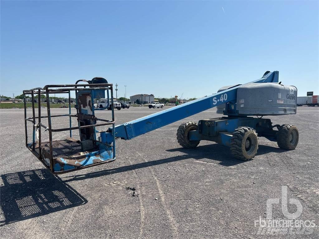 Genie S40 Articulated boom lifts