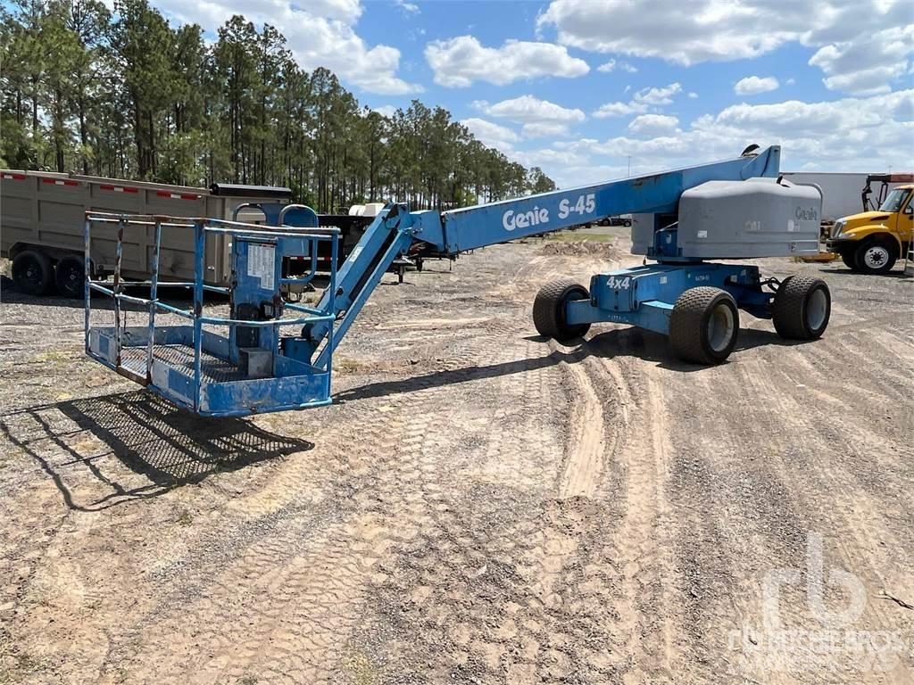 Genie S45 Articulated boom lifts