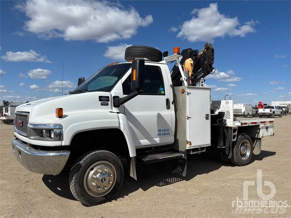 GMC C5500 Truck mounted cranes