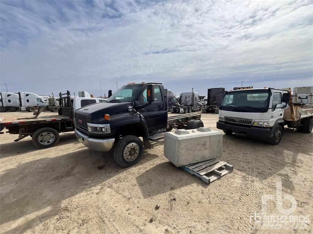 GMC C5500 Chassis Cab trucks