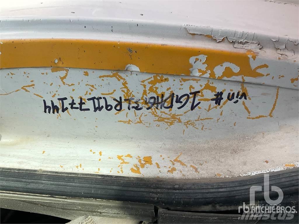 GMC SAVANA Temperature controlled trucks