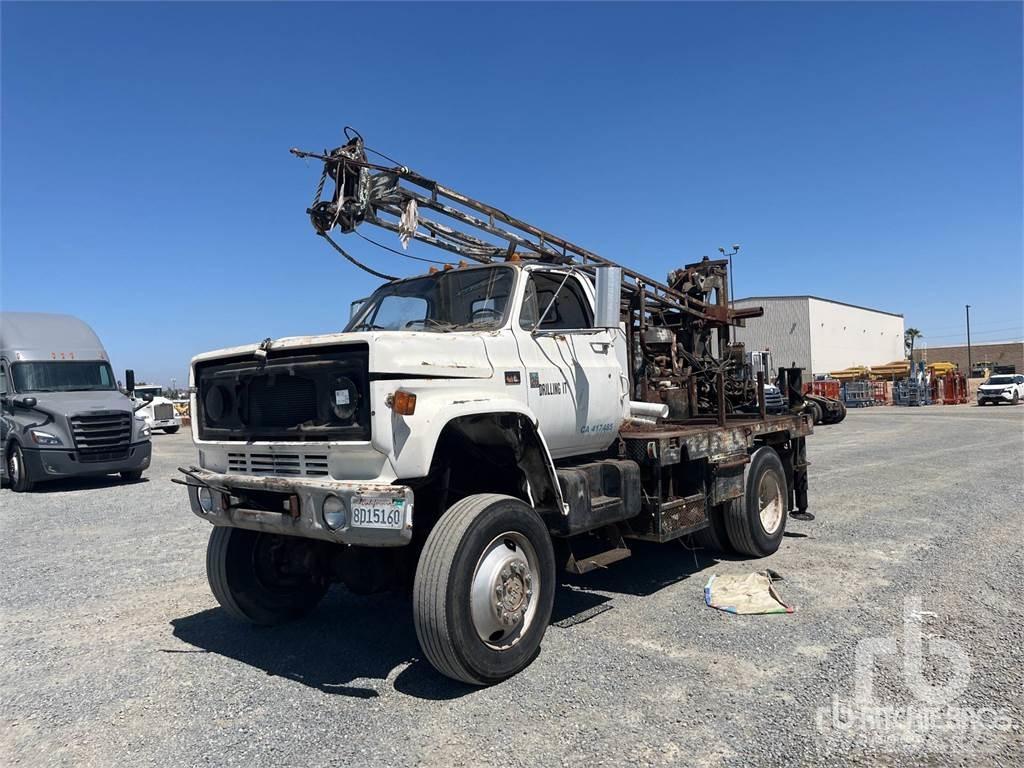 GMC TOPKICK Truck mounted drill rig