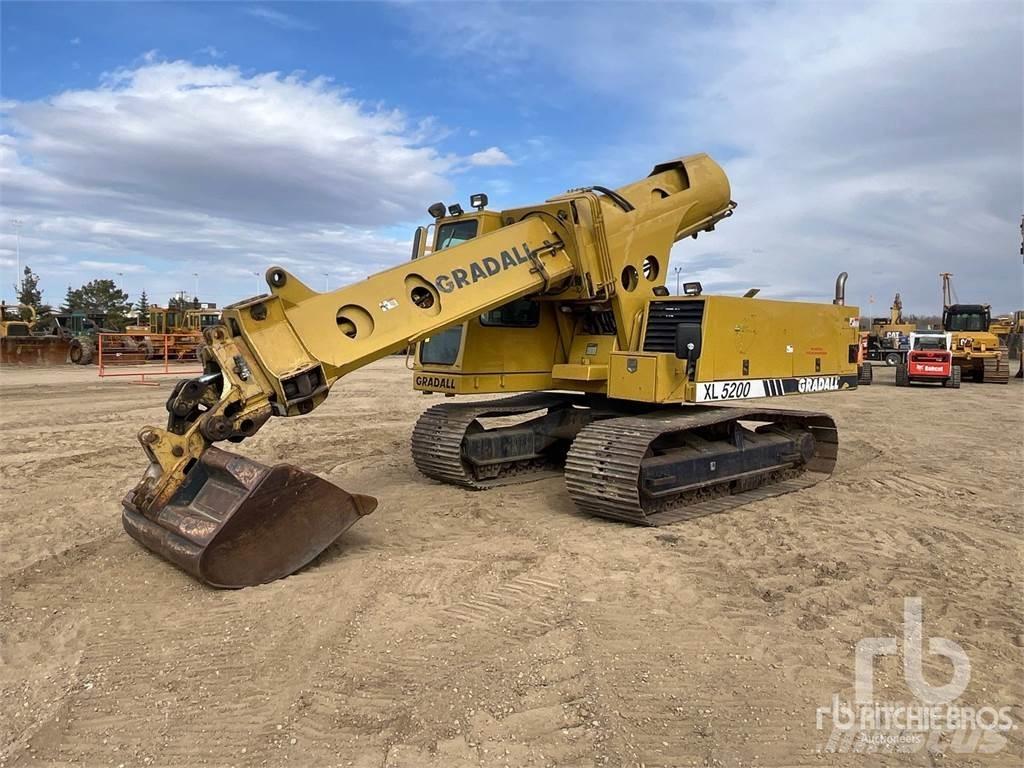 Gradall XL5200 Crawler excavators