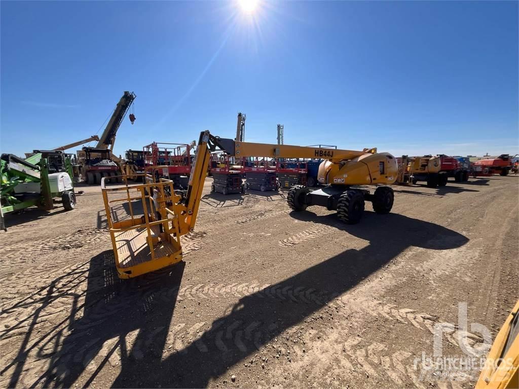 Haulotte HB44J Articulated boom lifts