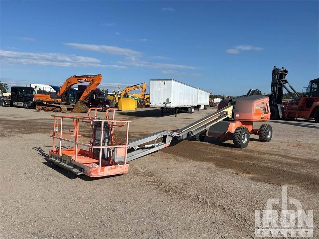 JLG 460SJ Articulated boom lifts