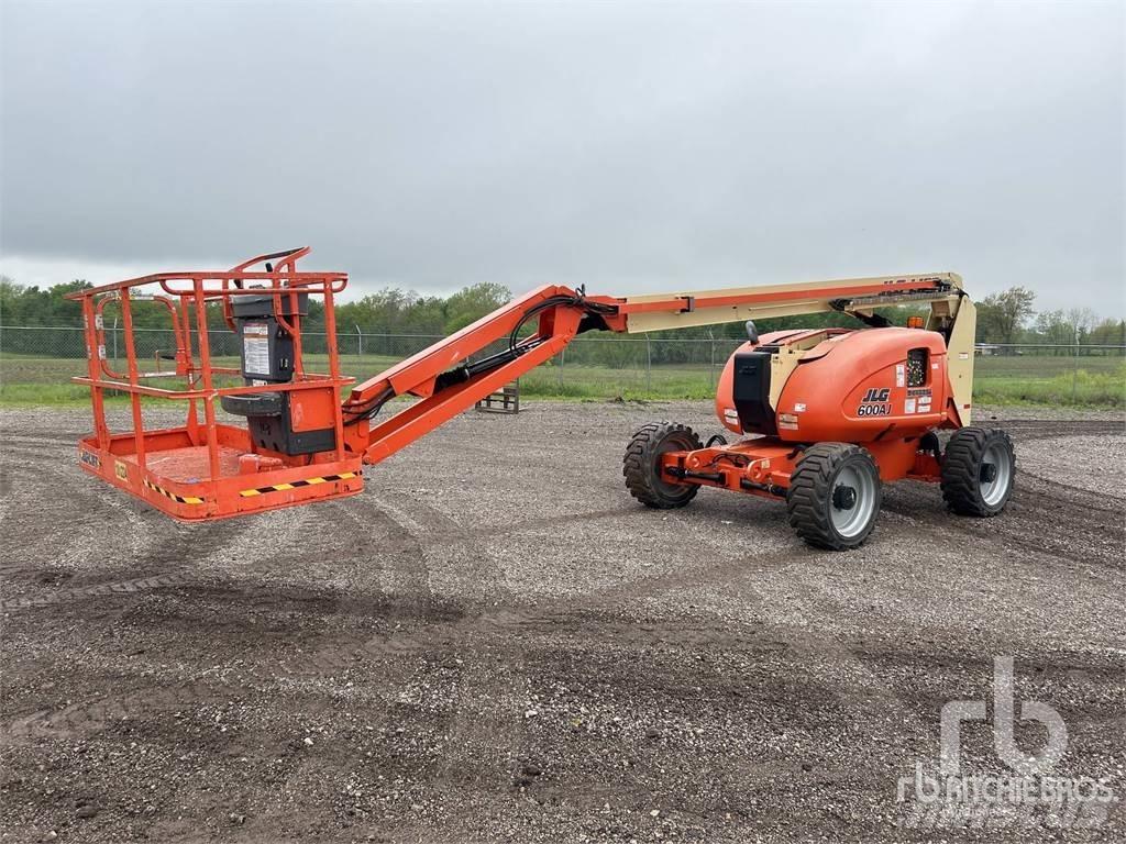 JLG 600AJ Articulated boom lifts