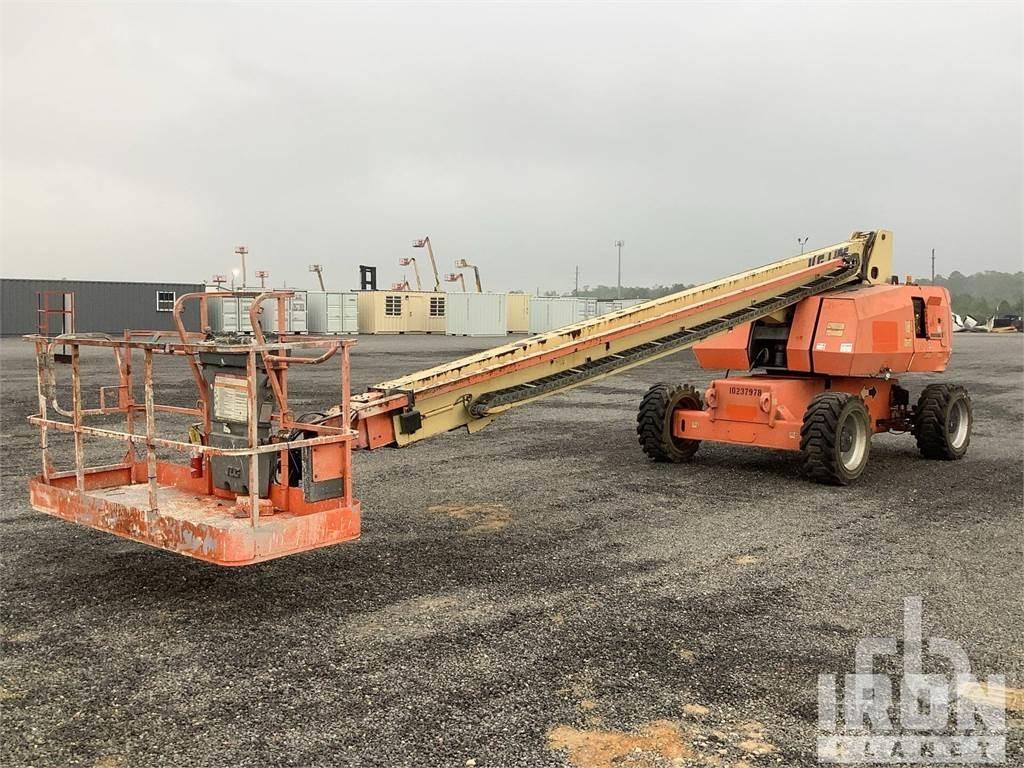 JLG 800S Articulated boom lifts