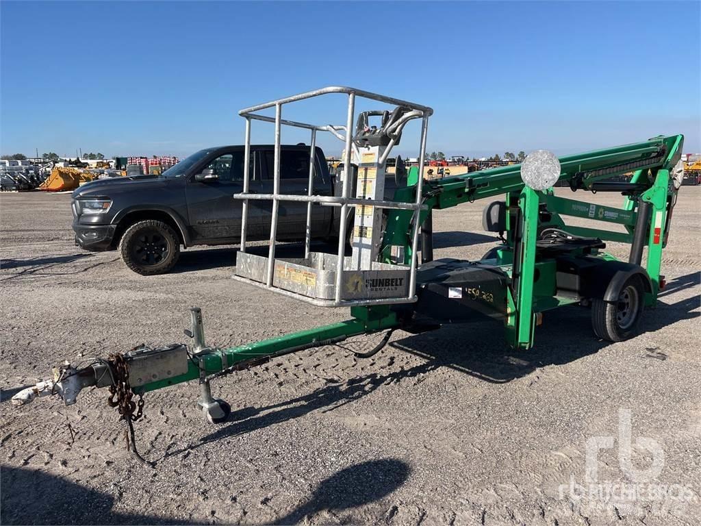 JLG T350 Articulated boom lifts