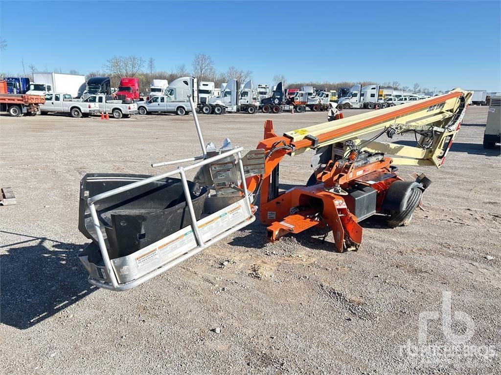 JLG T350 Articulated boom lifts
