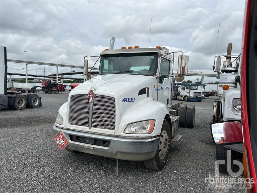 Kenworth T370 Chassis Cab trucks