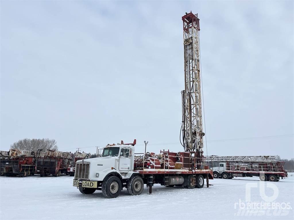 Kenworth T800 Truck mounted drill rig