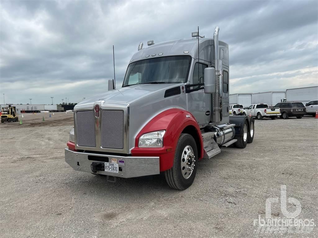 Kenworth T880 Prime Movers