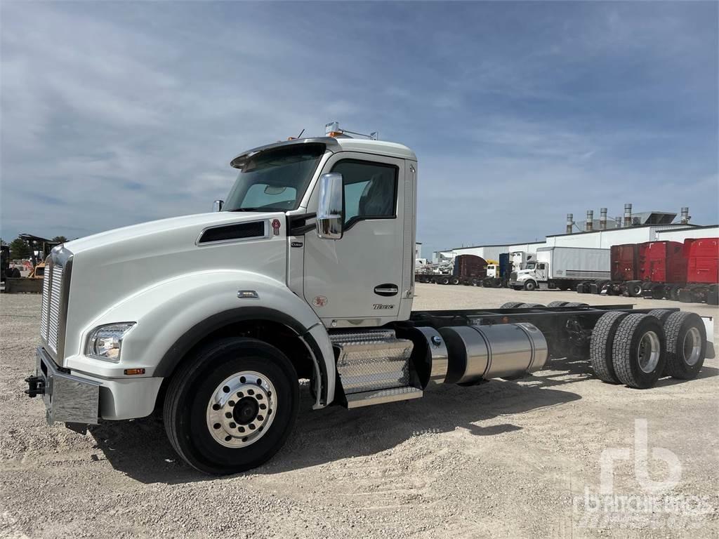 Kenworth T880 Chassis Cab trucks